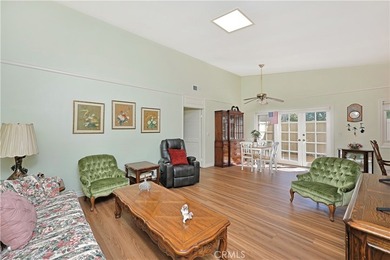 END UNIT... SINGLE STORY... 3 Bedroom, 2 bath home in the - photo 9