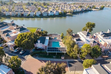 A rare opportunity to own a beautifully single-level residence - photo 44