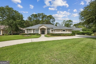 Welcome to 156 Cedar Hill, an exquisite private retreat boasting - photo 4