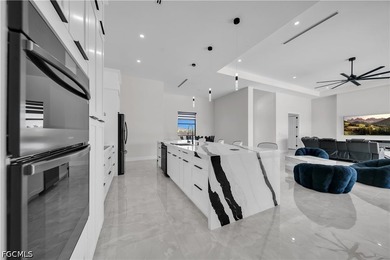POOL HOME - RV PARKING - OUTDOOR KITCHEN - RESORT LIVING Welcome - photo 11