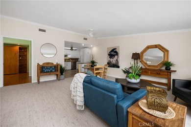 IMMACULANT 2 bedroom 1 1/2 bath corner unit in Mutual 10! This - photo 17