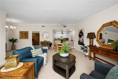 IMMACULANT 2 bedroom 1 1/2 bath corner unit in Mutual 10! This - photo 18