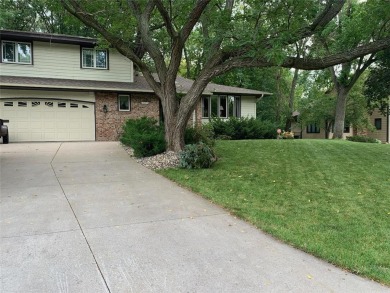 Lake Home Sale Pending in Plymouth, Minnesota