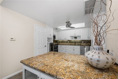 IMMACULANT 2 bedroom 1 1/2 bath corner unit in Mutual 10! This - photo 27
