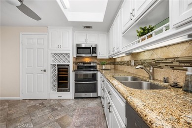 IMMACULANT 2 bedroom 1 1/2 bath corner unit in Mutual 10! This - photo 31