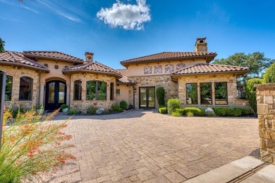 Extraordinary Parade Home on Orange Plum #14 in Summit Rock - photo 3