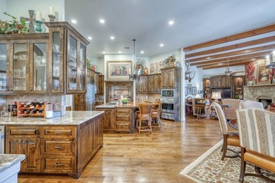 Extraordinary Parade Home on Orange Plum #14 in Summit Rock - photo 7