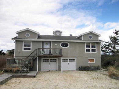 ROOM FOR A POOL! This enchanting beach home is elegantly - photo 2