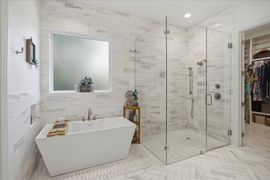 Luxury living awaits in this stunning, completely remodeled - photo 19