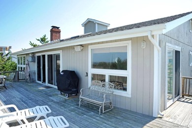 ROOM FOR A POOL! This enchanting beach home is elegantly - photo 10
