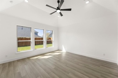 MLS# 21277042 - Built by First Texas Homes - Ready Now! ~ - photo 5