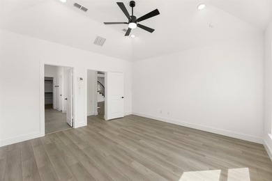 MLS# 21277042 - Built by First Texas Homes - Ready Now! ~ - photo 6