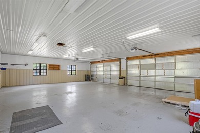 Experience the perfect blend of privacy, comfort, and East Texas - photo 35