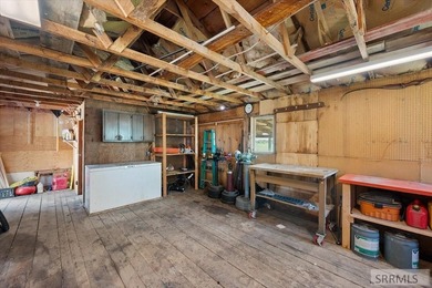 Welcome to where country living meets convenience! Nestled on 1 - photo 36
