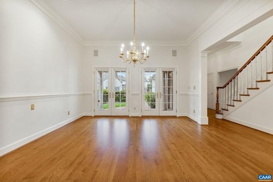Sought-after Ednam location within walking distance to the - photo 9