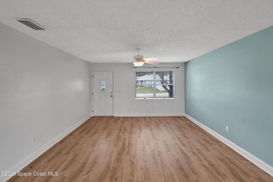 Charming home ready for its new owners! Enjoy added privacy with - photo 10
