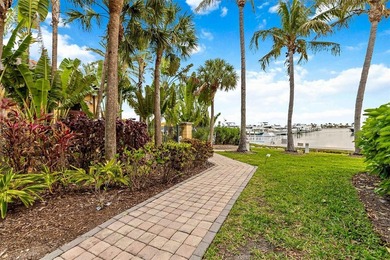 BOATERS DREAM! Penthouse waterfront residence with a 55 ft boat - photo 50