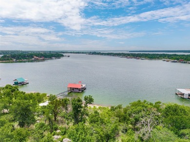 Stunning lakefront opportunity in the highly sought-after gated - photo 4