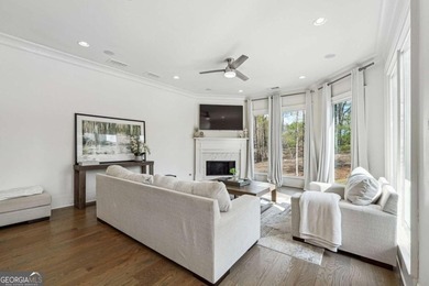 Stunning 9,900 sq ft custom estate located in a prestigious - photo 20