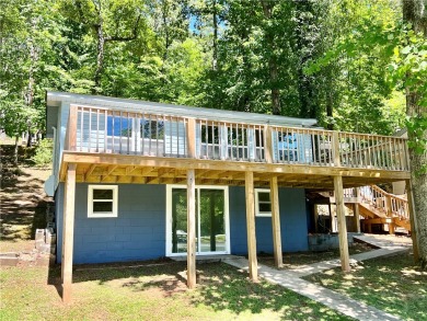 Lake Cherokee Home For Sale in Tamassee South Carolina