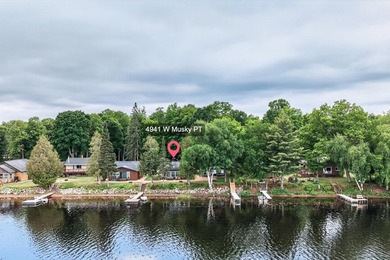 Beautiful year-round cabin situated right at the water's edge - photo 22