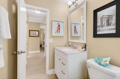 Beautiful one-of-a-kind villa in the desirable Camelot Village - photo 36