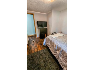 This well-maintained, turn-key 1996 mobile home features 3 - photo 39
