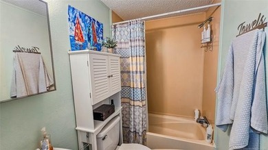 This well-maintained, turn-key 1996 mobile home features 3 - photo 50