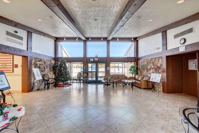 Beautiful one-of-a-kind villa in the desirable Camelot Village - photo 54
