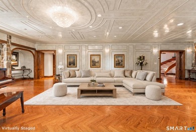 Designed by renowned architect and builder Frazier Forman Peters - photo 4