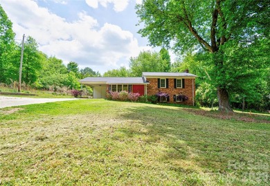 Spacious 3 Bedroom, 3 Bath brick split-level home offers room to - photo 1