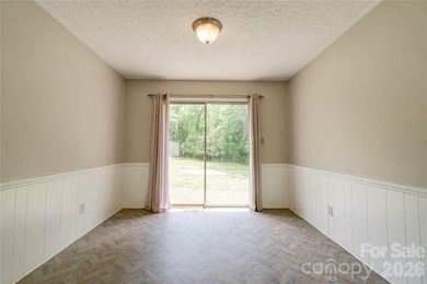 Spacious 3 Bedroom, 3 Bath brick split-level home offers room to - photo 6
