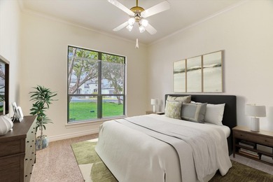 Positioned on a corner lot with a circular drive in Horseshoe - photo 15