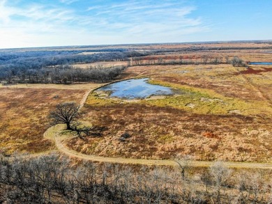 This riverfront gem is a flat-out fantastic waterfowl hunting - photo 17