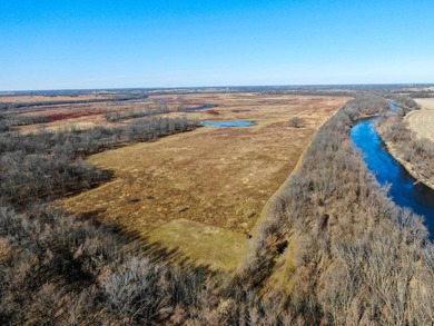 This riverfront gem is a flat-out fantastic waterfowl hunting - photo 20