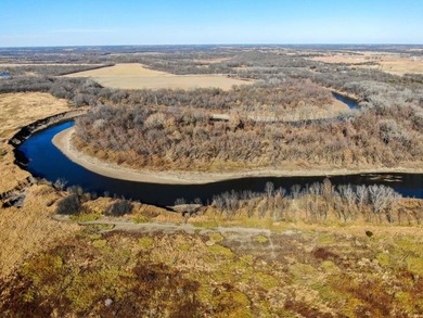 This riverfront gem is a flat-out fantastic waterfowl hunting - photo 28