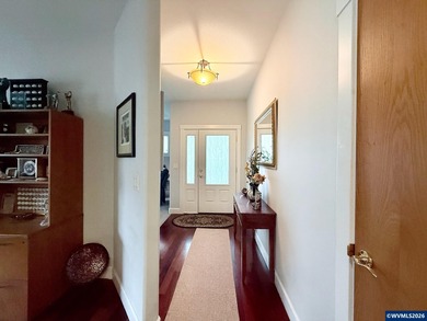 Cozy home nestled in desired Creekside Estates. Relax by the gas