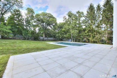 Tucked away on a quiet cul de sac in the desirable Hunt Club - photo 2
