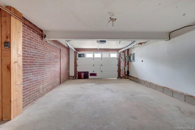 Hi-Ranch Style Home. This Home Features 6 Bedrooms, 2 Full Baths - photo 27