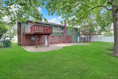 Hi-Ranch Style Home. This Home Features 6 Bedrooms, 2 Full Baths - photo 29