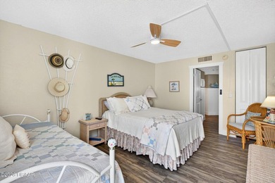 Experience resort-style oceanfront living at the iconic Oceans - photo 34
