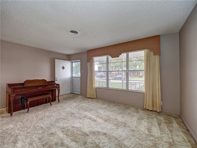 Locatoin, location, location! Tucked in the highly desirable Bay - photo 6