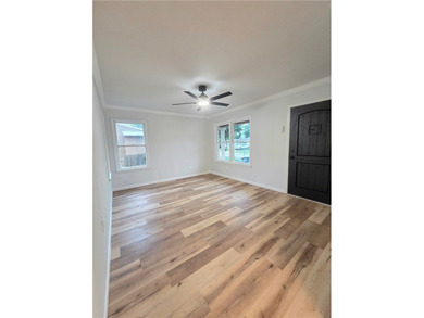 Welcome to 1532 Daytona Dr - a beautifully renovated 3-bedroom - photo 3