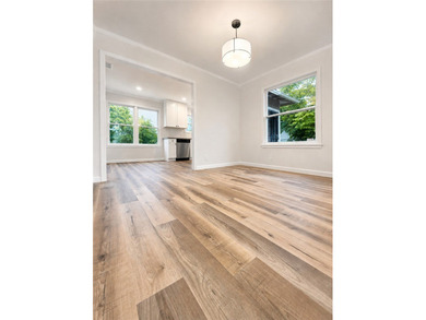 Welcome to 1532 Daytona Dr - a beautifully renovated 3-bedroom - photo 4