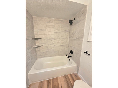 Welcome to 1532 Daytona Dr - a beautifully renovated 3-bedroom - photo 8