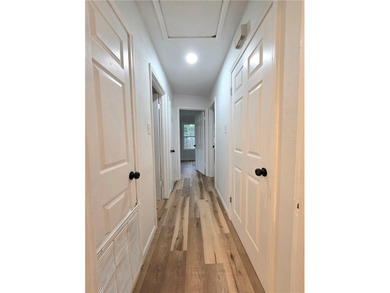 Welcome to 1532 Daytona Dr - a beautifully renovated 3-bedroom - photo 9
