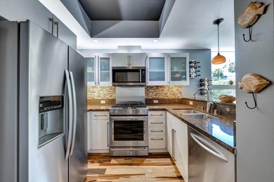 STUNNING SOUTHWEST CORNER TOWNHOME LOCATED IN ONE OF THE MOST - photo 14