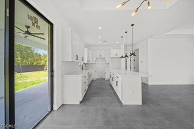 Welcome to the Moon Model, a beautifully designed contemporary - photo 16