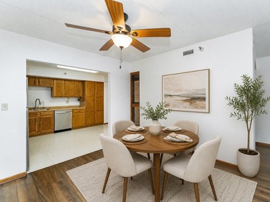 Enjoy a comfortable, convenient lifestyle in this light-filled - photo 6