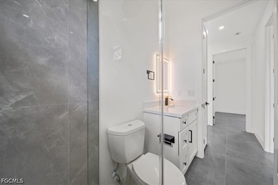 Welcome to the Moon Model, a beautifully designed contemporary - photo 20
